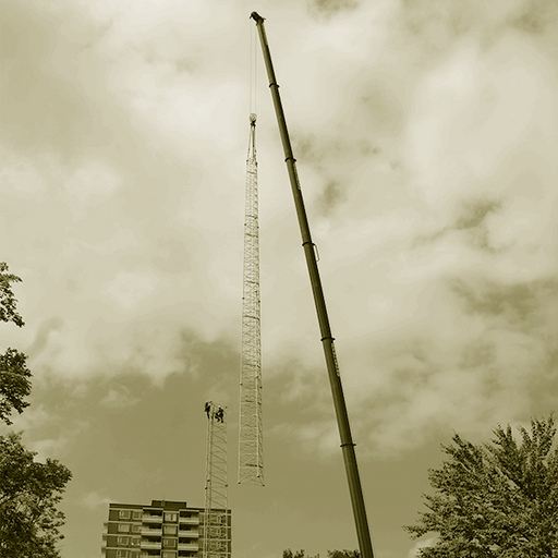 Werken op hoogte - mastbouw met kraan